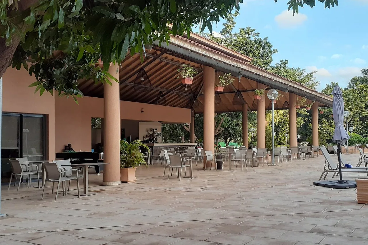 Azalai Hotel Salam — rooms and atmosphere