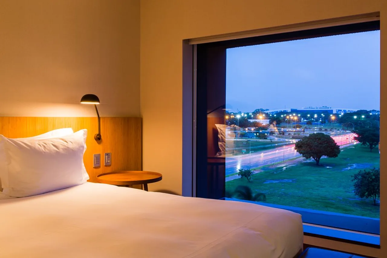 B Hotel Brasília — ภาพห้องพักและบรรยากาศ