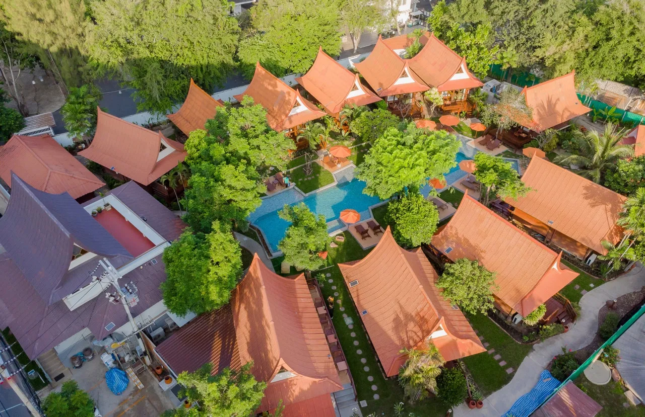 Baan Duangkaew Resort Hua Hin — rooms and atmosphere