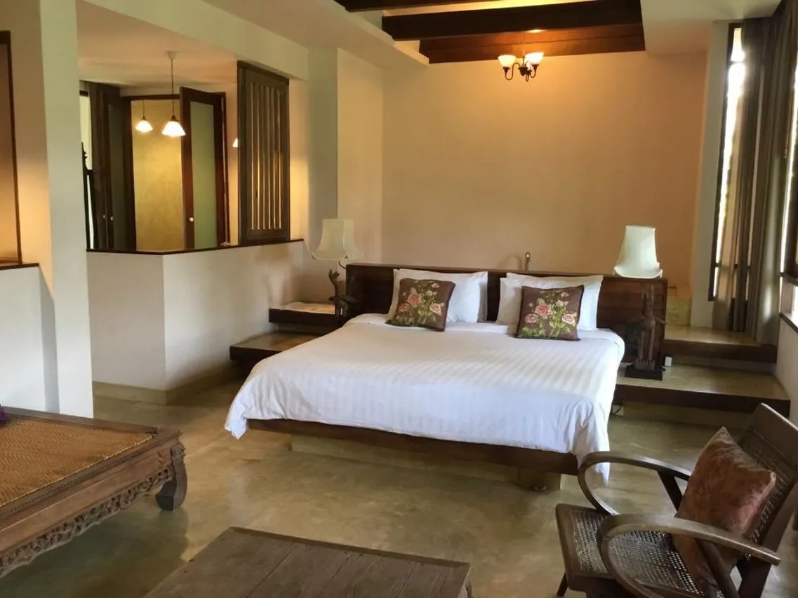 Baan Tye Wang Hotel — rooms and atmosphere