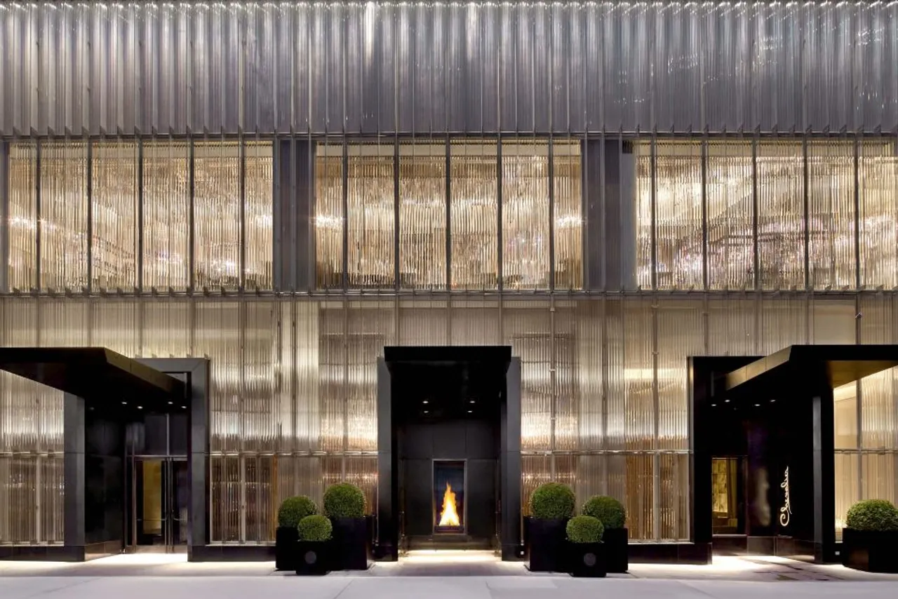 Baccarat Hotel and Residences New York — ภาพห้องพักและบรรยากาศ