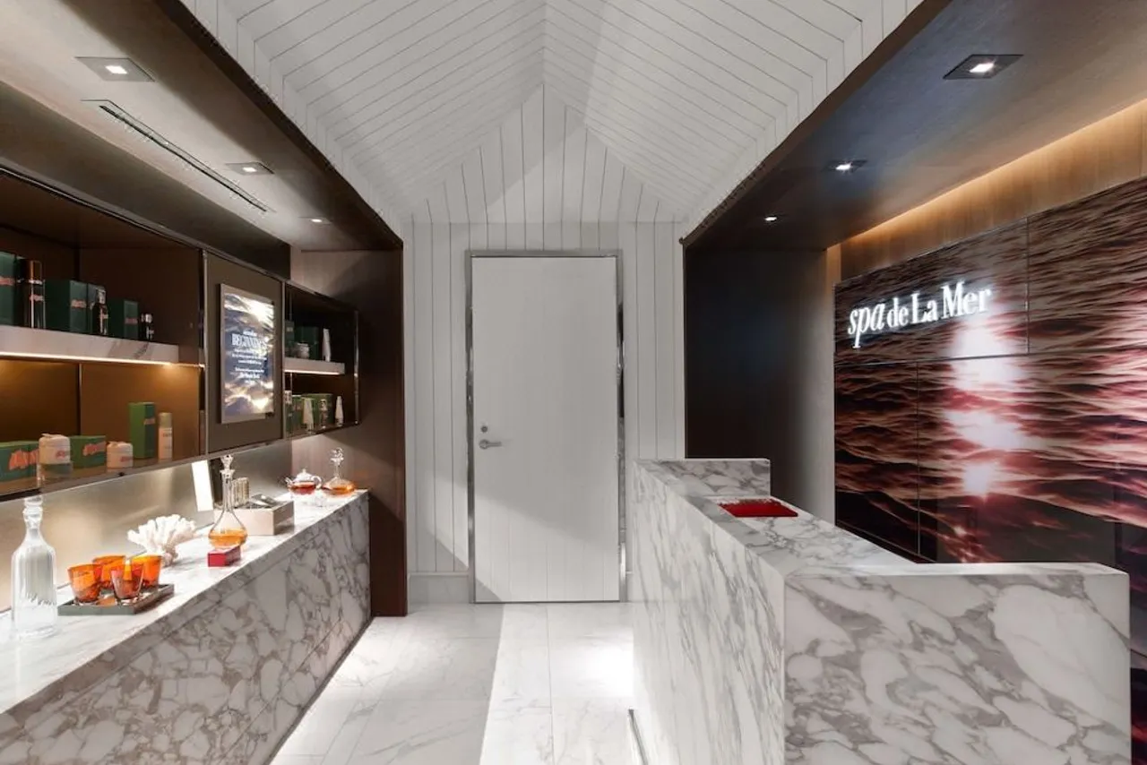 Baccarat Hotel and Residences New York — ภาพห้องพักและบรรยากาศ