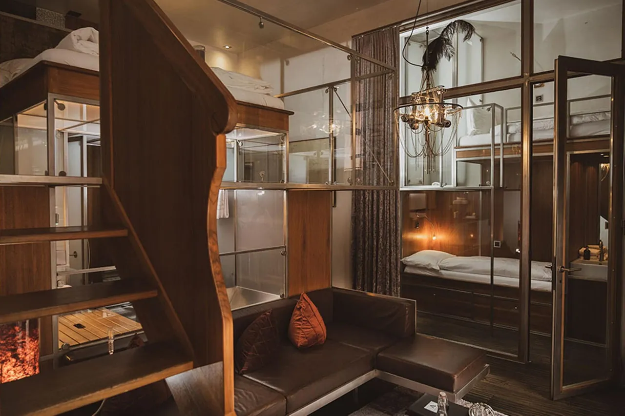 Backstage Boutique SPA Hotel — rooms and atmosphere
