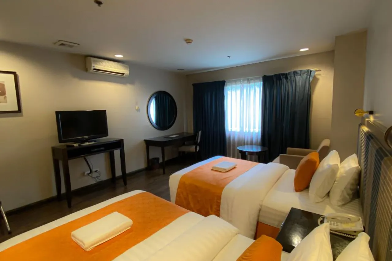 Baguio Burnham Suites Hotel — ภาพห้องพักและบรรยากาศ