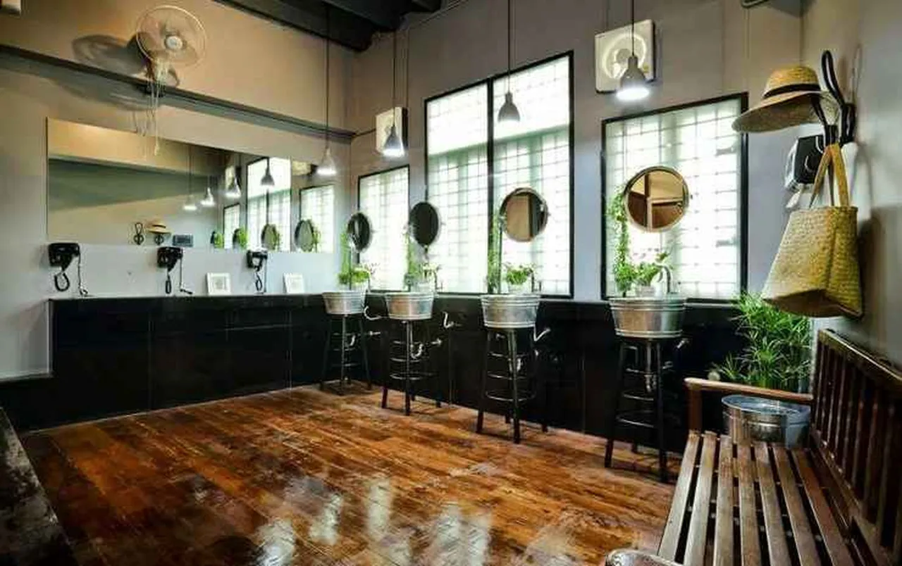 Bangkok Bed and Bike — rooms and atmosphere