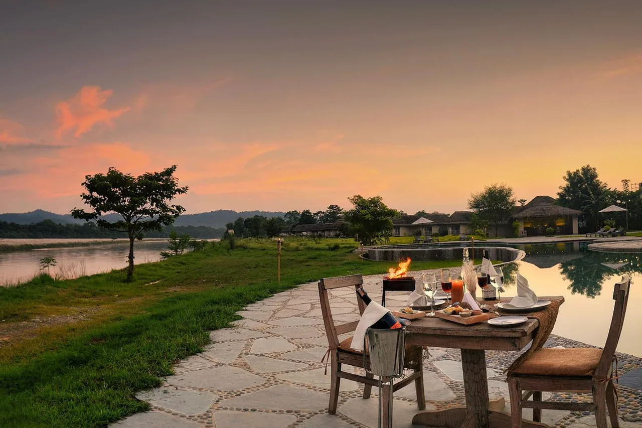 Barahi Jungle Lodge — ภาพห้องพักและบรรยากาศ