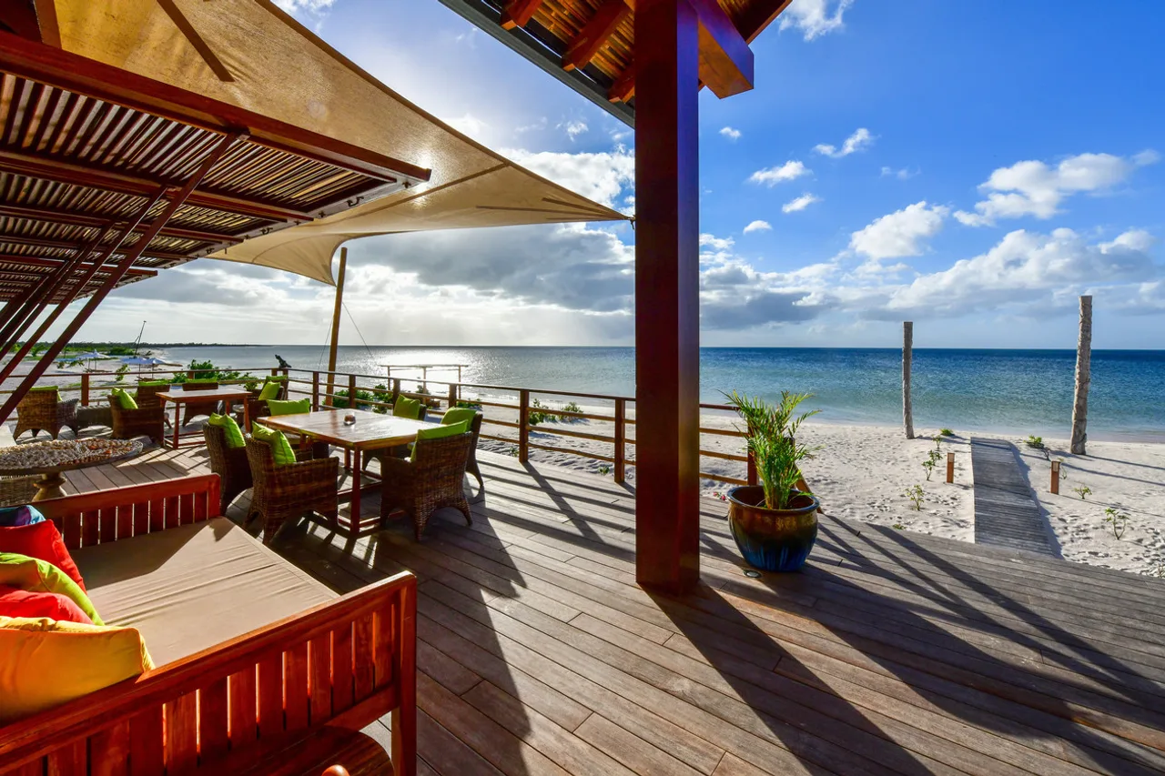 Barbuda Belle Luxury Beach Hotel — ภาพห้องพักและบรรยากาศ