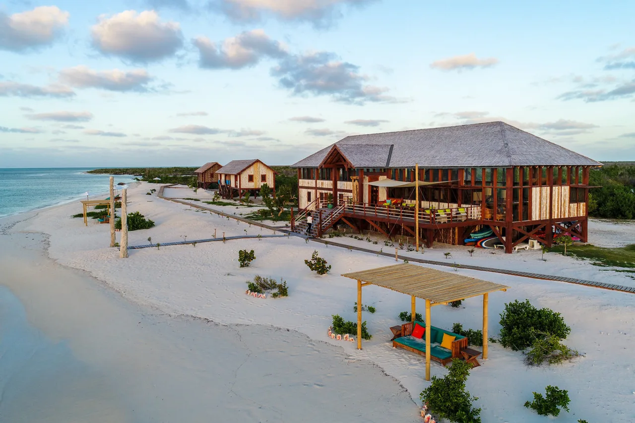 Barbuda Belle Luxury Beach Hotel — ภาพห้องพักและบรรยากาศ