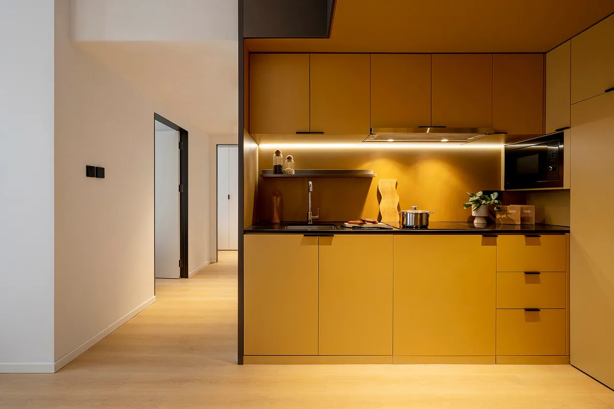 base-Wangfujing Serviced Apartment — rooms and atmosphere