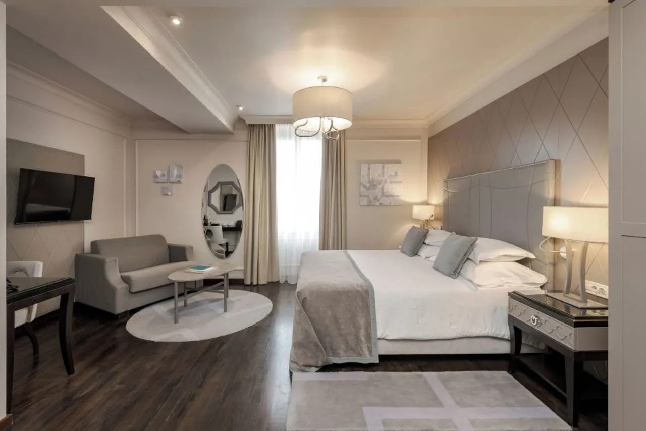 Bastion Heritage Hotel - Relais & Chateaux — ภาพห้องพักและบรรยากาศ