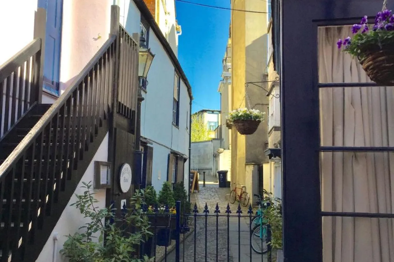Bath Place Hotel — ภาพห้องพักและบรรยากาศ