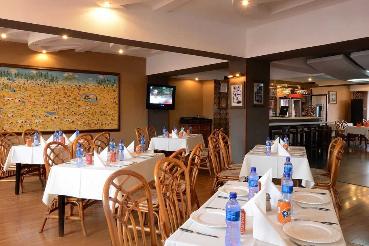 Bayangol Hotel — ภาพห้องพักและบรรยากาศ
