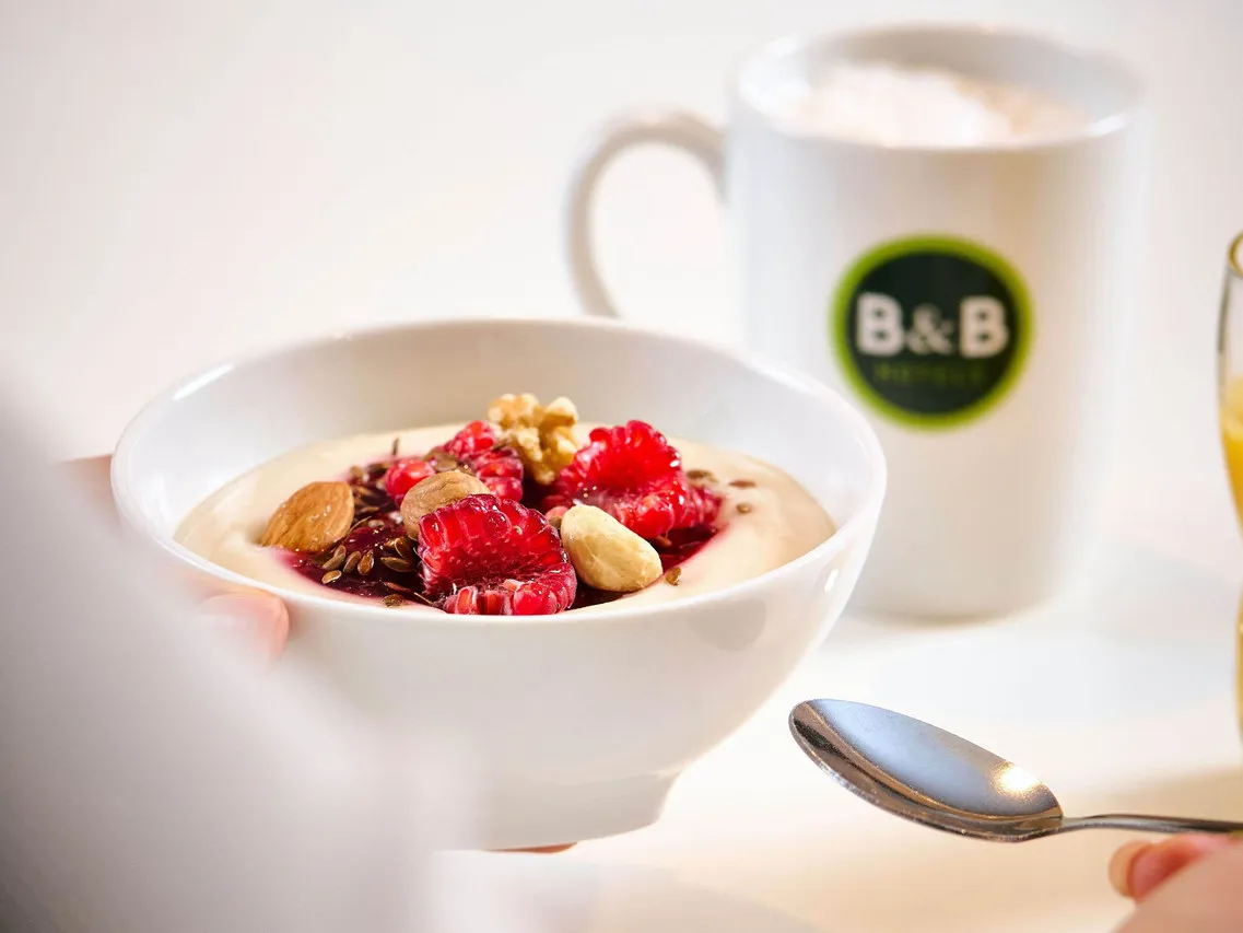B&B Hotel Graz-Hbf — rooms and atmosphere