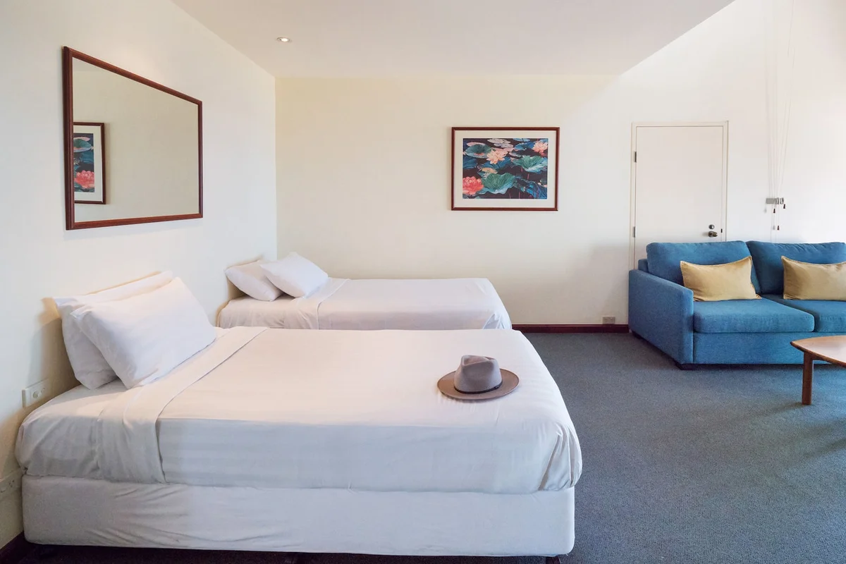 Beach Hotel Resort — rooms and atmosphere