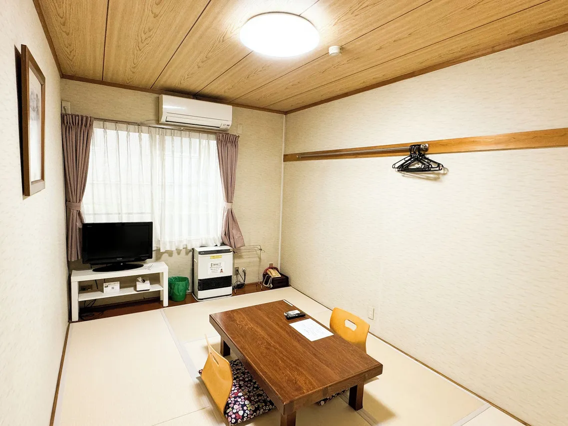 Belle Vue Nishiura — rooms and atmosphere