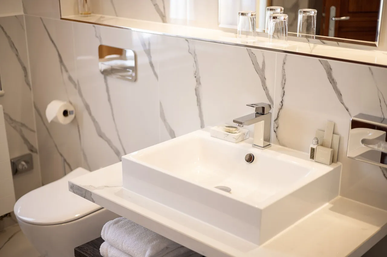 Hotel Bellevue — rooms and atmosphere
