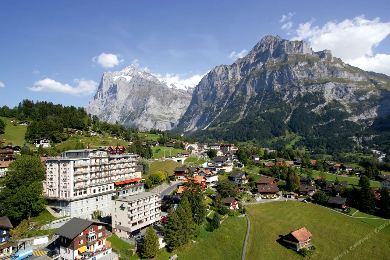 Belvedere Swiss Quality Hotel — rooms and atmosphere