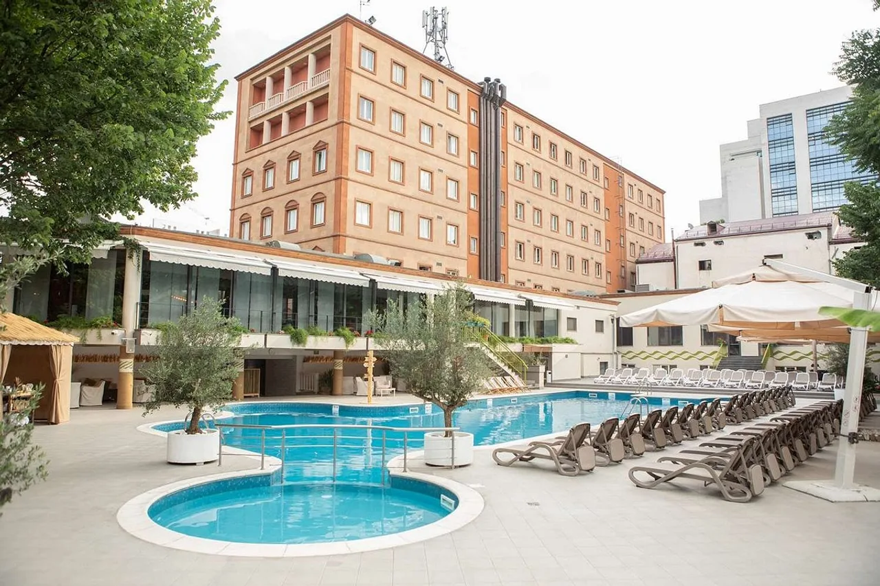 Best Western Plus Congress Hotel — ภาพห้องพักและบรรยากาศ