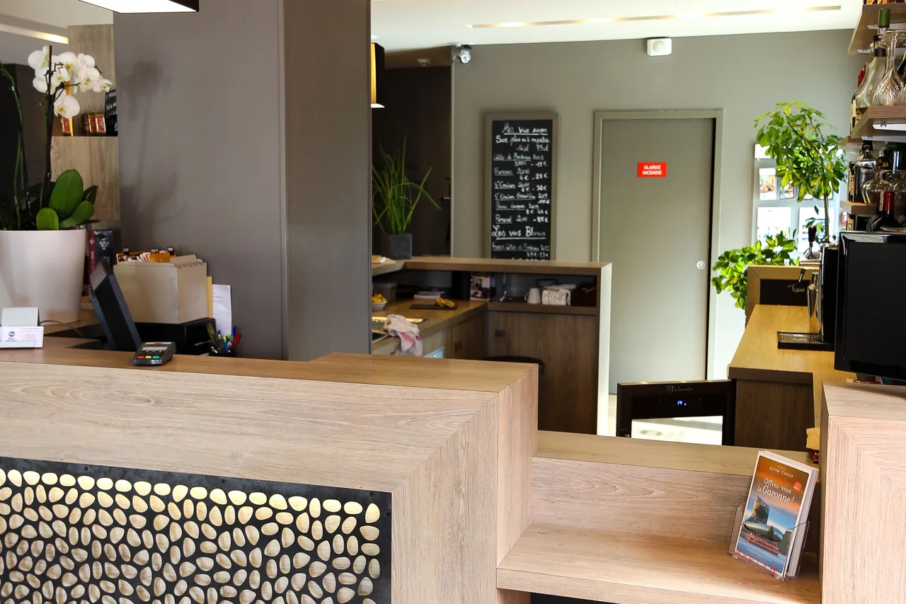 Best Western Plus Gare Saint-Jean — rooms and atmosphere