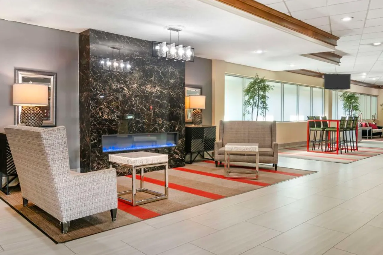Best Western Plus Kansas City Sports Complex Hotel — ภาพห้องพักและบรรยากาศ