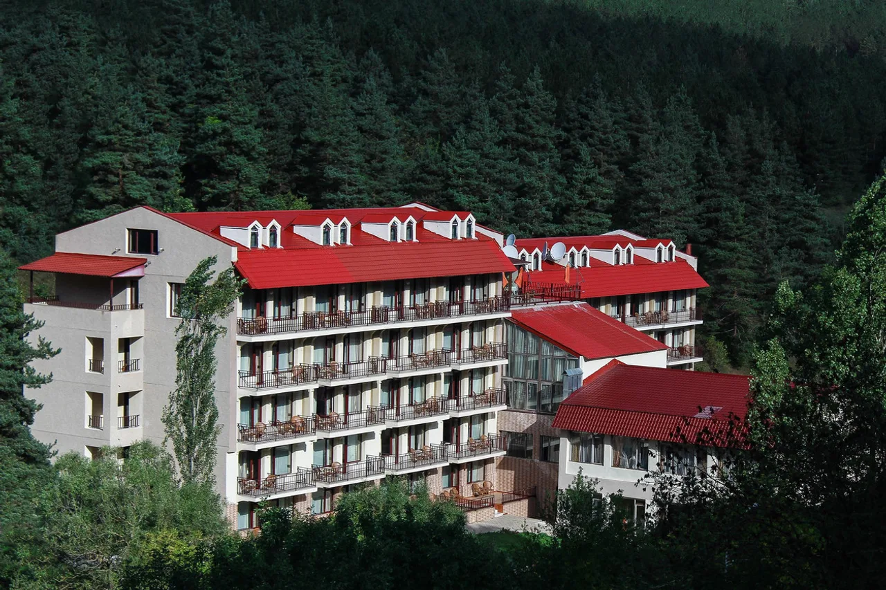 Best Western Plus Paradise Hotel Dilijan — ดิลจาน