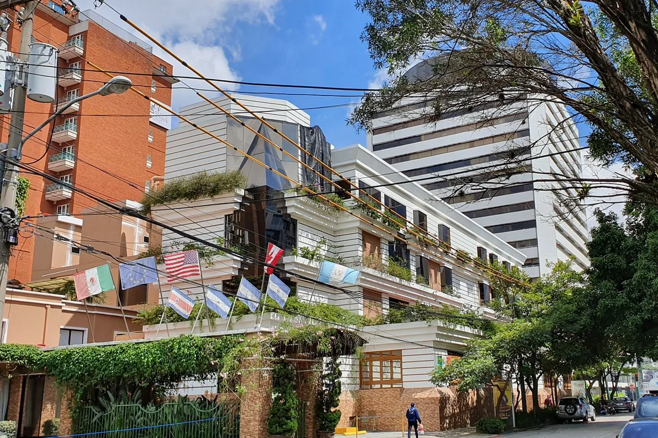 Best Western Plus Hotel Stofella — ภาพห้องพักและบรรยากาศ