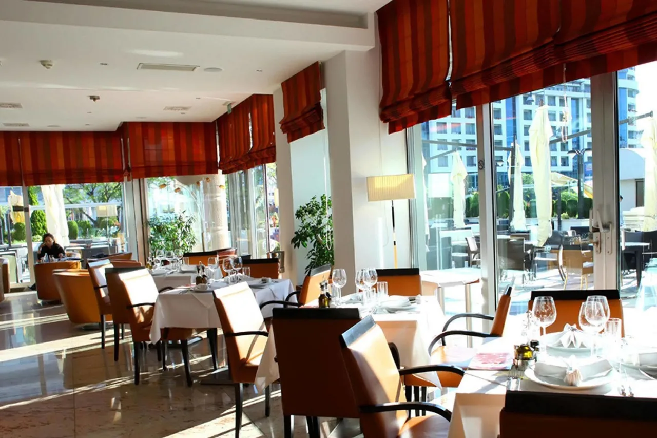 Best Western Premier Montenegro — ภาพห้องพักและบรรยากาศ
