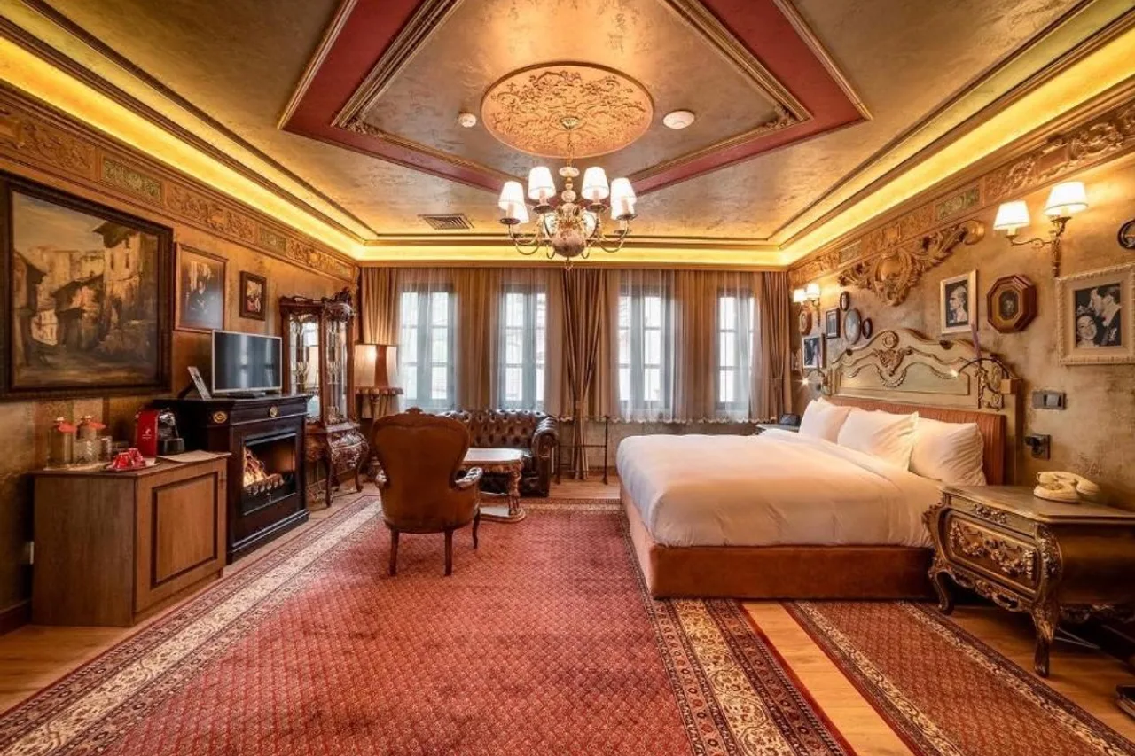 Bey House Royal Hotel — เวลีโกทาร์โนโว