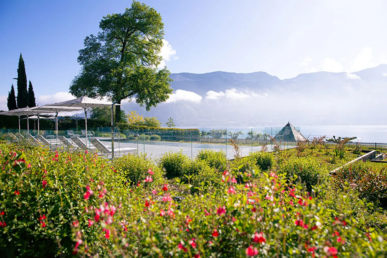 Black Bass Hotel — rooms and atmosphere