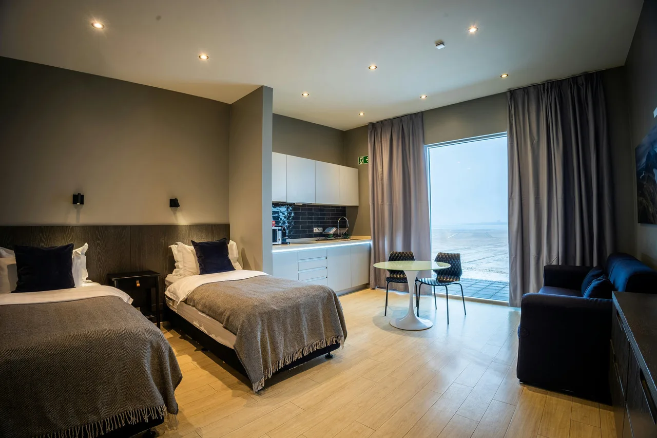 Black Beach Suites — ภาพห้องพักและบรรยากาศ