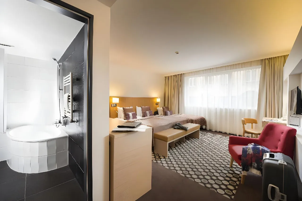 Bo33 Hotel Family & Suites — rooms and atmosphere