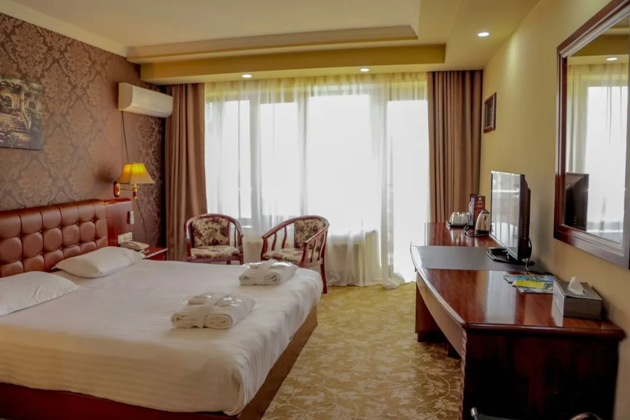 Borjomi Palace Health & Spa Center — ภาพห้องพักและบรรยากาศ