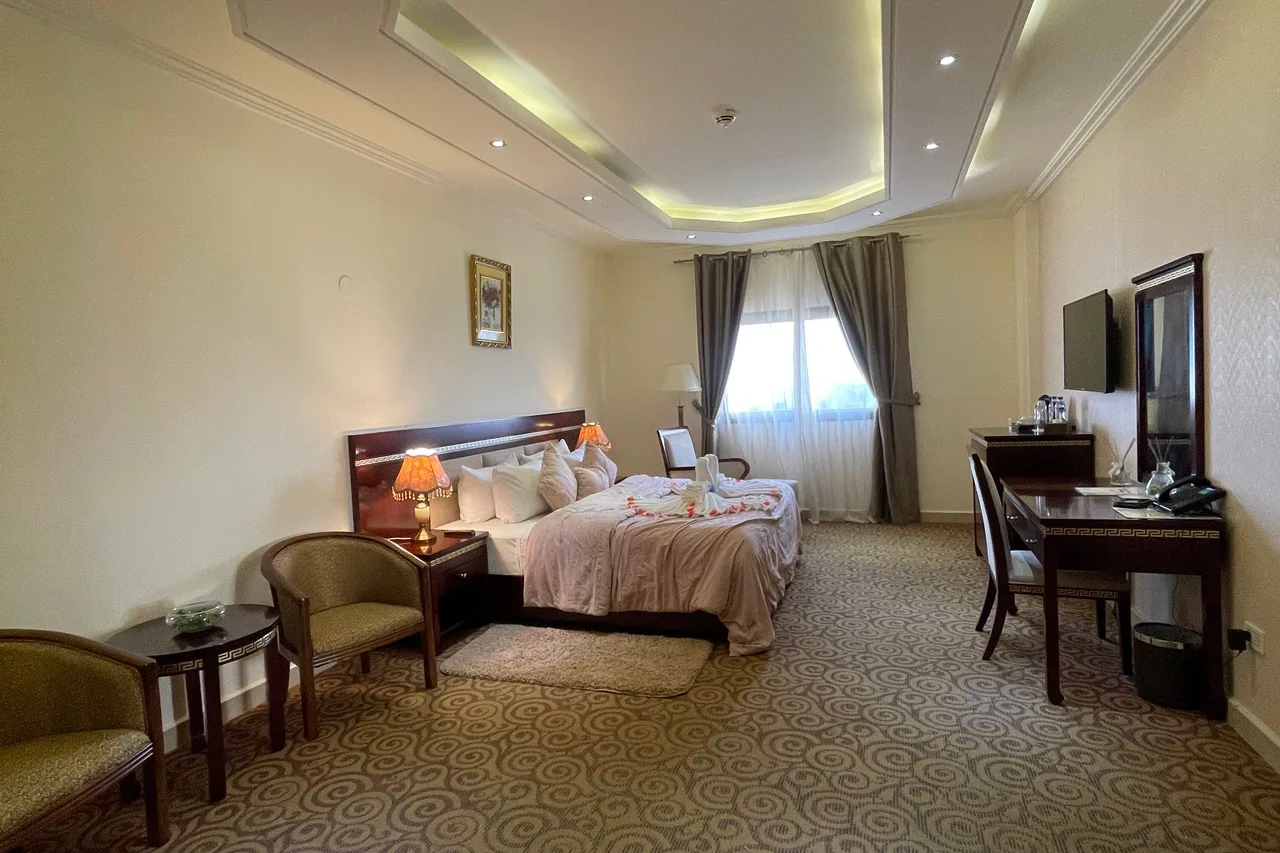 Boulevard Palace Hotel — rooms and atmosphere