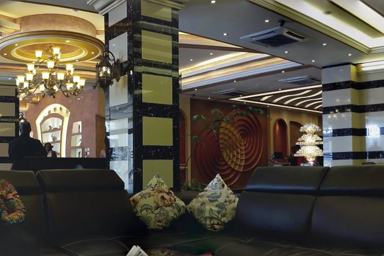 Boulevard Palace Hotel — rooms and atmosphere