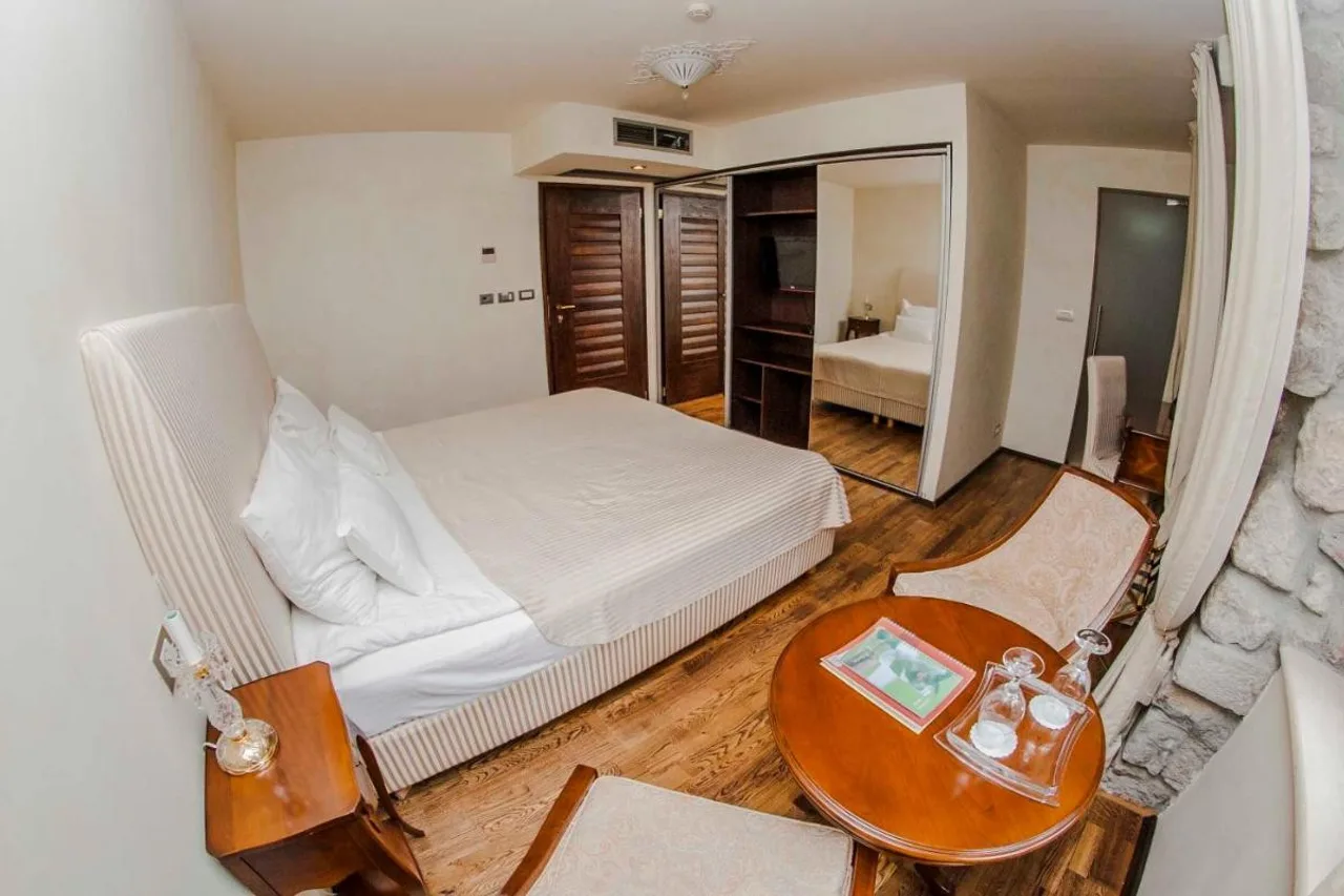 Boutique Hotel Astoria — ภาพห้องพักและบรรยากาศ