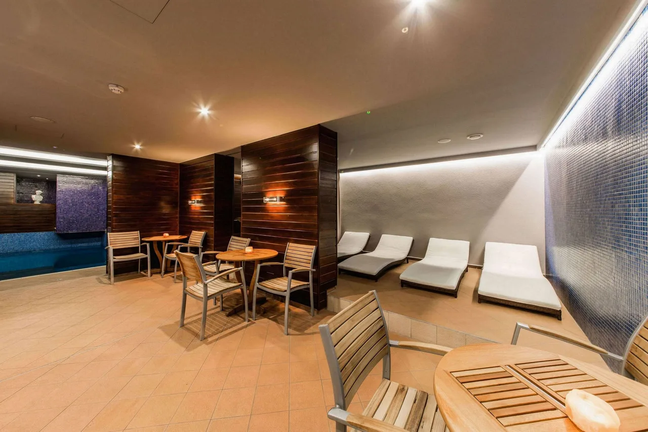 Boutique Hotel Bristol — ภาพห้องพักและบรรยากาศ