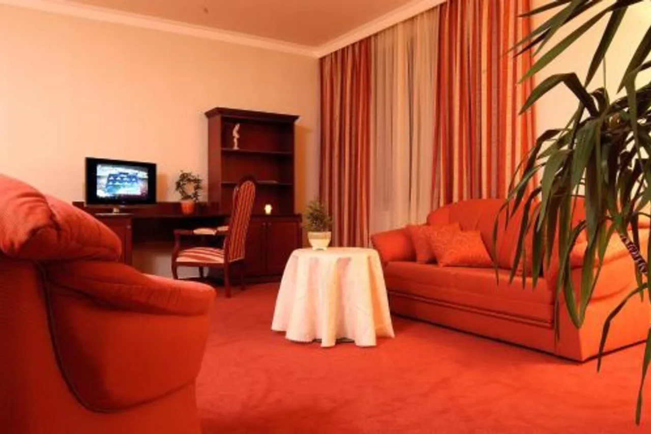 Boutique Hotel Maraton — ภาพห้องพักและบรรยากาศ