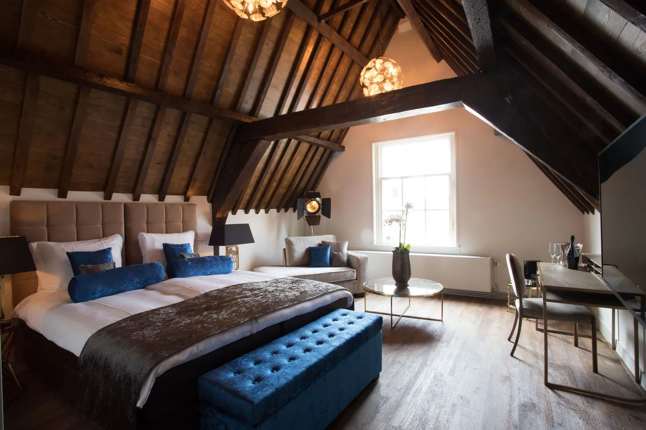 Boutique Hotel Steenhof Suites — rooms and atmosphere