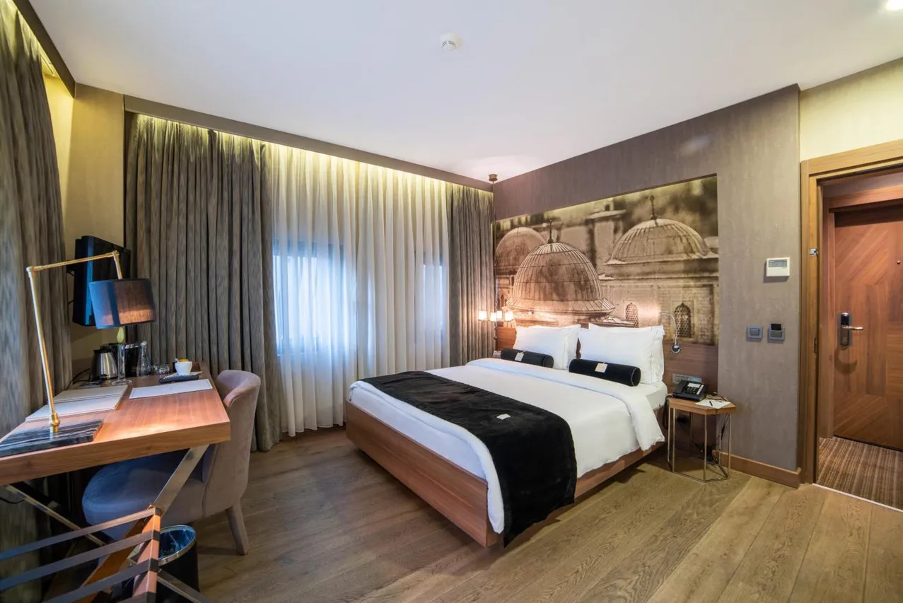 Boutique Saint Sophia Hotel — rooms and atmosphere