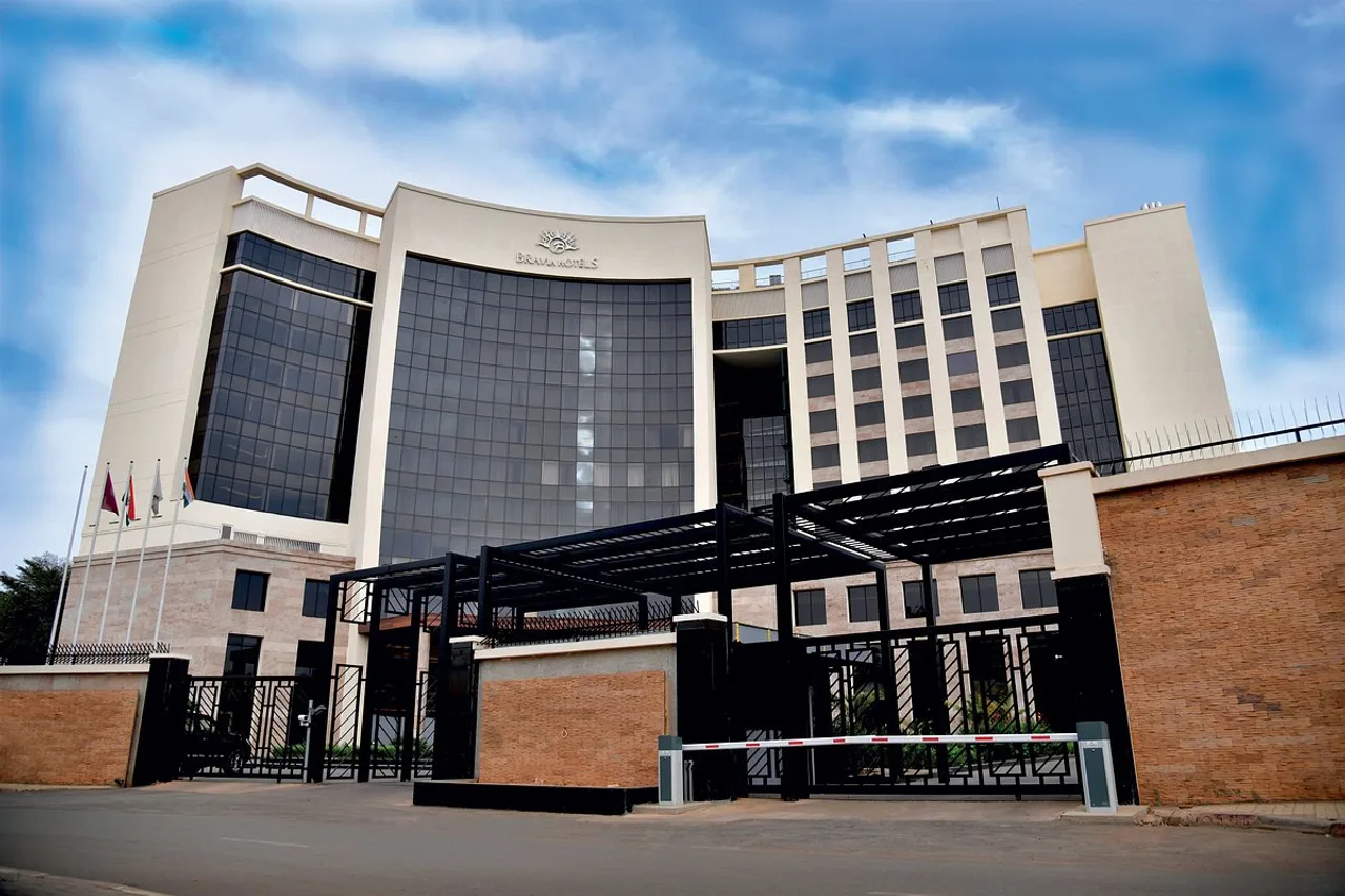 Bravia Hotel Niamey — โรงแรมในนีอาเม