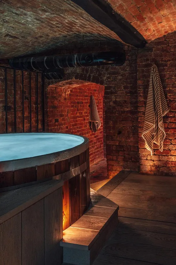 Brighton Harbour Hotel & Spa — rooms and atmosphere