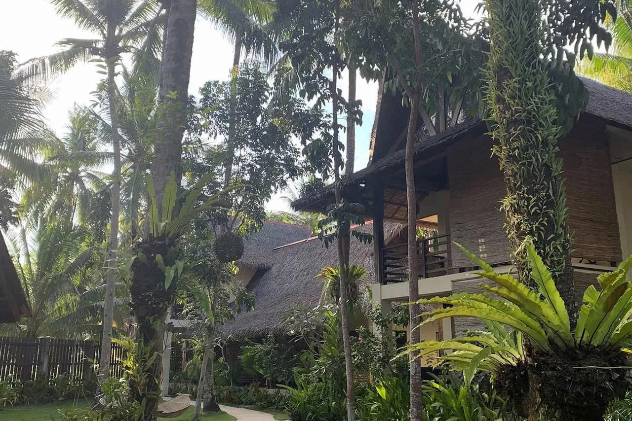 Buddha Resort (Buddha's Surf Resort) — โรงแรมในซีอาเกา