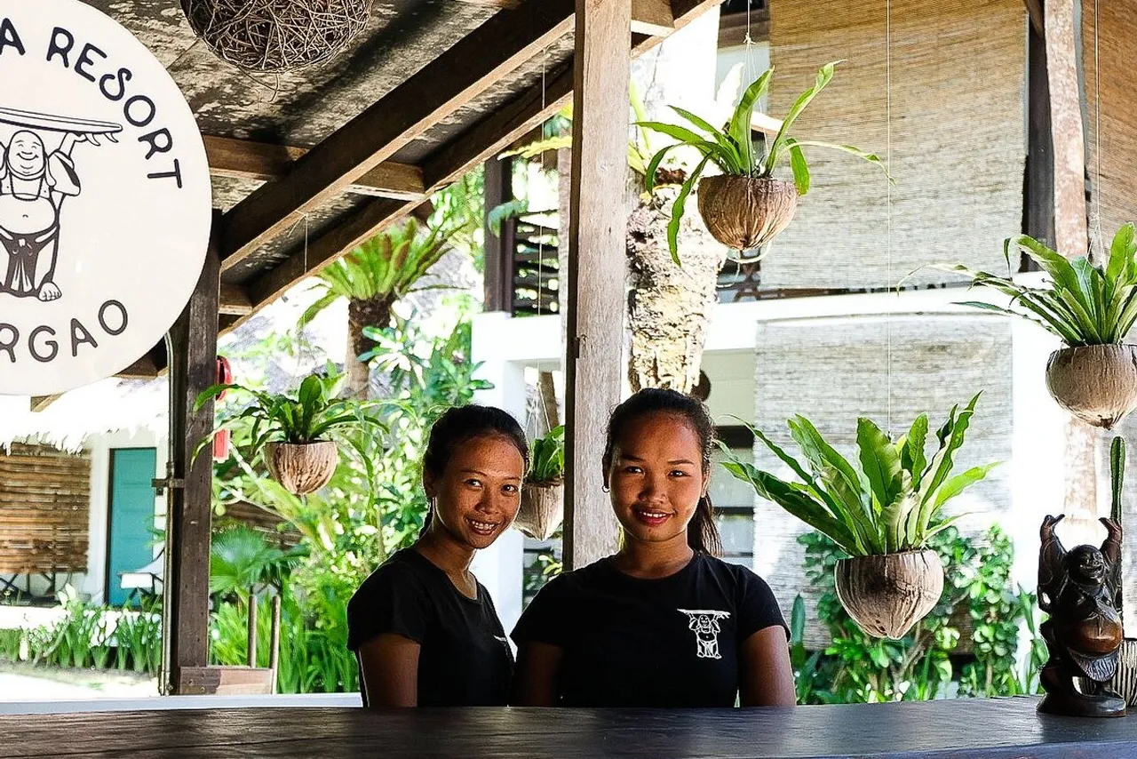 Buddha Resort (Buddha's Surf Resort) — ภาพห้องพักและบรรยากาศ