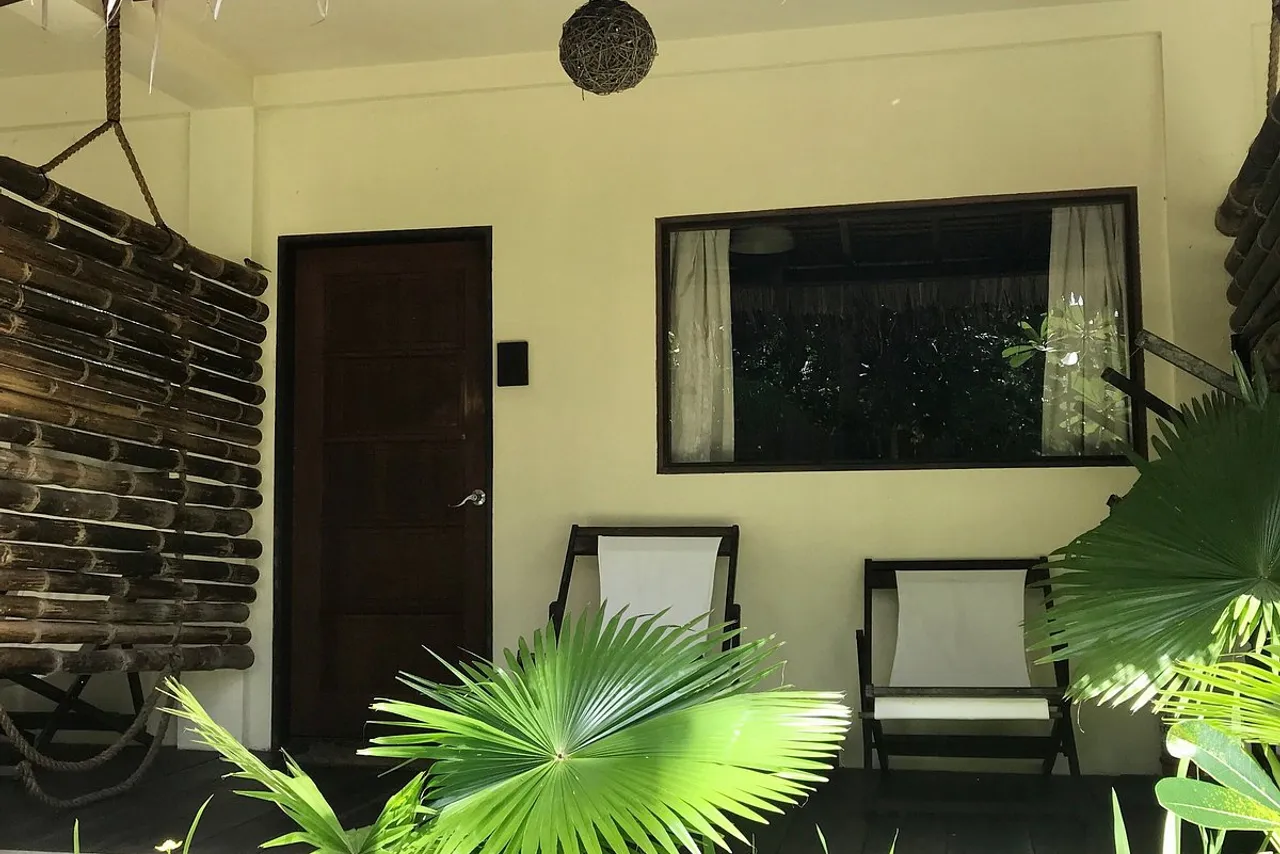 Buddha Resort (Buddha's Surf Resort) — ภาพห้องพักและบรรยากาศ