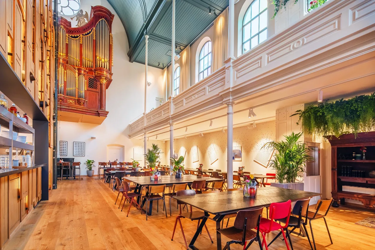BUNK Hotel Utrecht — ภาพห้องพักและบรรยากาศ