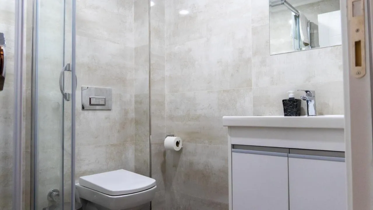 Bursa Suites Apart Otel — rooms and atmosphere