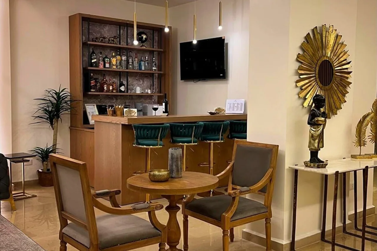 Byblostar Hotel — ภาพห้องพักและบรรยากาศ