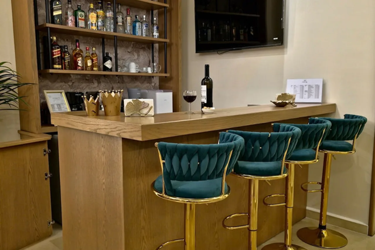 Byblostar Hotel — ภาพห้องพักและบรรยากาศ