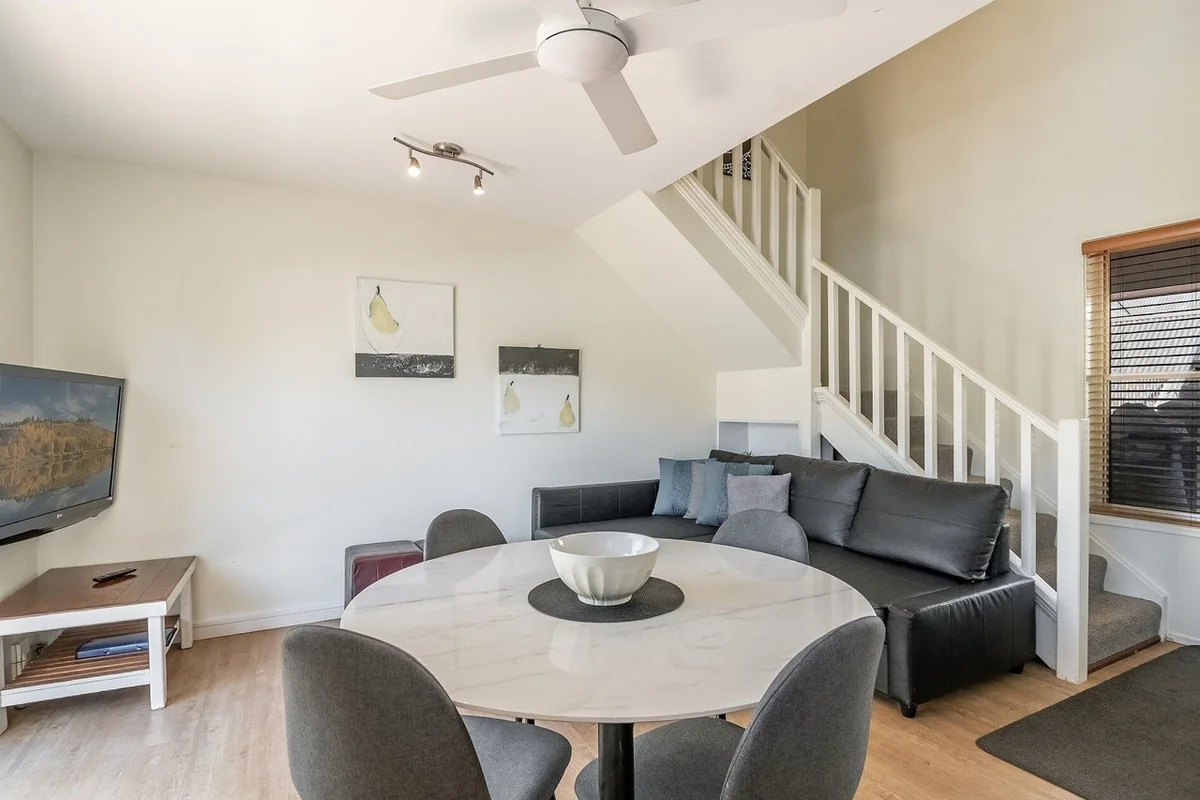Byron Central Apartments — rooms and atmosphere