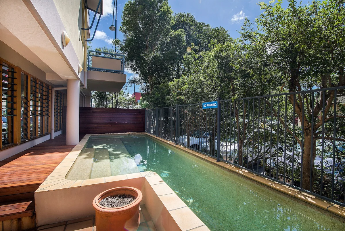 Byron Quarter Apartments — rooms and atmosphere
